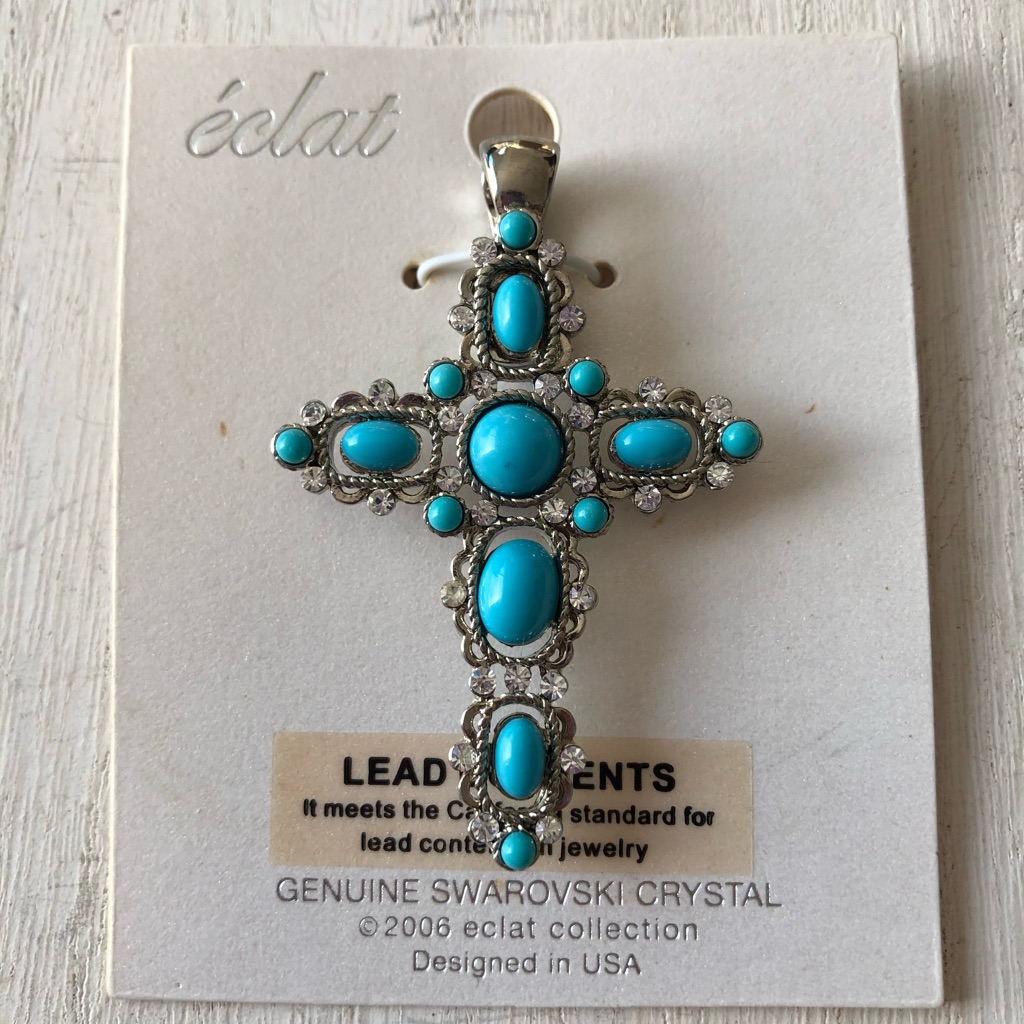 2/$12 Nwot Eclat Cross